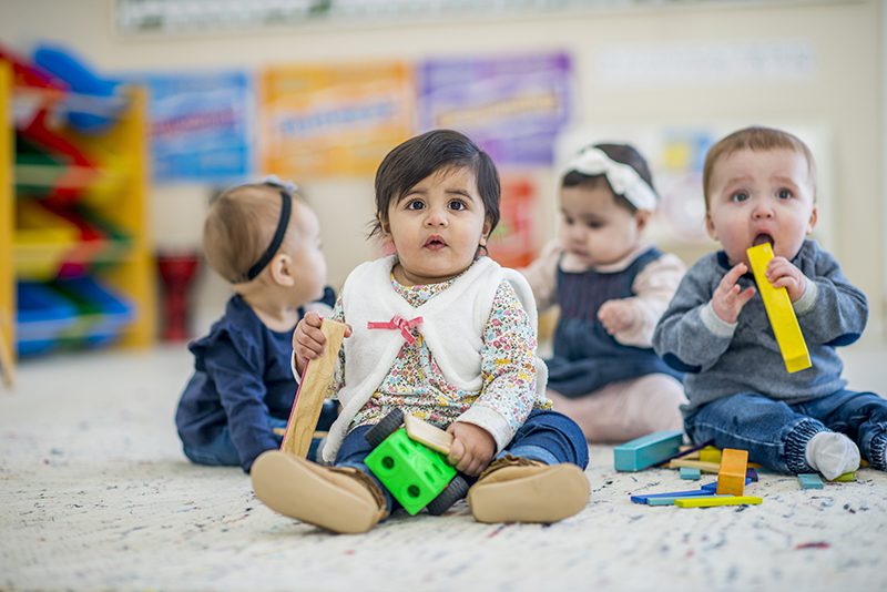 Abrir regalos puede provocar berrinches en los niños - CSC